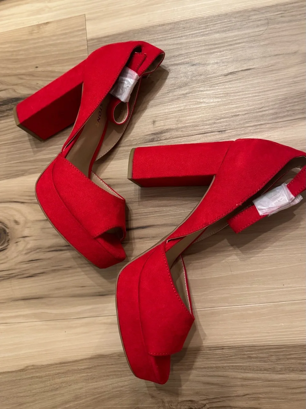 Women’s Sun + Stone Red Suede Platform Block Heel Sandals 6.5